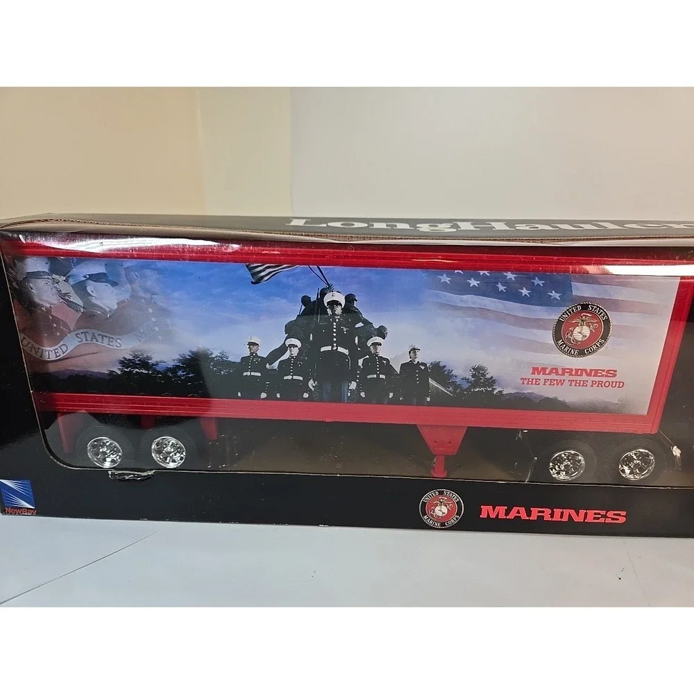 US Marines Long Hauler Die Cast 1:32 Toy Semi Freightliner New-Ray Toys USMC NIB
